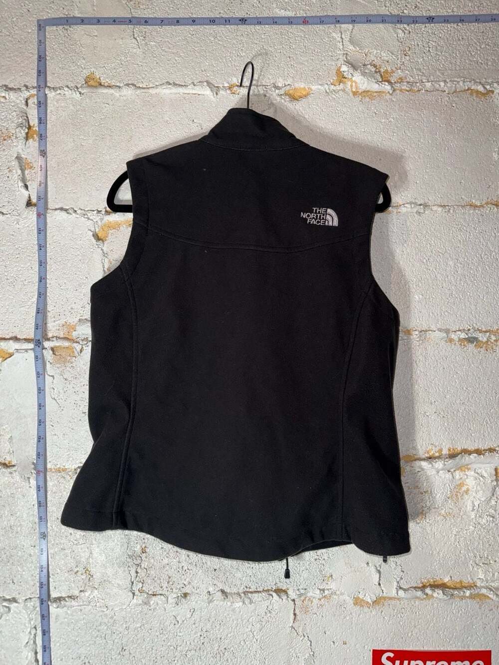 The North Face Women's Black Full-Zip Fleece Vest Size Medium - Picture 2 of 6